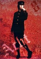 吉川純広(ジャイボ)/全身・制服黒・背景赤/中学生ショット/残酷歌劇「ライチ☆光クラブ」ブロマイド