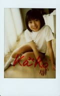 ☆石田果子/[当選通知書付き]・全身・座り・衣装白・体操服・両手床・体左向き・直筆サイン入り/雑誌「Chu→Boh vol.62」チェキプレゼント当選品