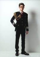 伊藤明賢(パイン)/全身・衣装黒・右手腰・キャラクターショット/舞台「ACCA13区監察課」ソロブロマイド