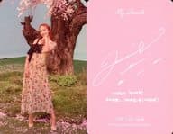ジェシカ(Jessica)/全身・衣装白赤・左手顎・後ろに木/CD「My Decade」特典トレカ
