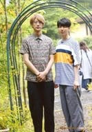 江口拓也・西山宏太朗/背景アーチ・[MOVC-0197-4]/DVD「江口拓也の俺たちだっても～っと癒されたい!1 [特装版]」Amazon特典ブロマイド