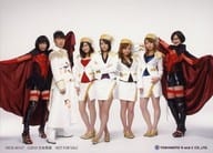 THE ポッシボー with 音の素(藤井隆＆椿鬼奴)/集合(7人)/横型・全身・横並び・衣装白金・赤黒・センター秋山・腕組み・サイズ(80×110)/CD「やべ～なべ～な圧力ベ～ナ～」初回生産盤限定封入特典生写真