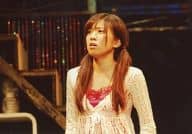 齊藤夢愛/ライブフォト・横型・上半身・衣装白・ピンク・左向き/舞台「メモリーズ3」
