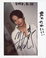 ☆友常勇気/直筆サイン・メッセージ入り・「君のために!!」・上半身・衣装白・両手下げ/「友常勇気 Summer Event 2018 ～勇気100%～」ポラロイド