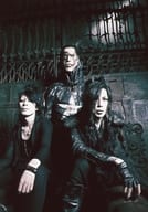 ライチ☆光クラブ×machine/HAKUEI・GISHO/膝上・座り・衣装黒・GISHOカメラ目線/CD「Rendez-vous」アーティストフォト