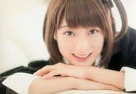 私立ルドビコ女学院/星守紗凪(雨宮・ソフィア・聖恋)/横型・顔アップ・衣装黒・白・制服・腕組み・顎乗せ・歯見せ・背景白/舞台「アサルトリリィ×私立ルドビコ女学院×人狼TLPT『未来への十字架』」写真くじ