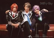 杉江優篤(不知火一樹)・高本学(青空颯斗)・桜庭大翔(天羽翼)/冬END・キャラクターショット/DVD「Starry☆Sky on STAGE」(MOVC-0301)Amazon特典ブロマイド