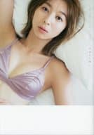 <<声優>> 飯田里穂写真集 20th Anniversary PHOTOBOOK 永遠と一瞬