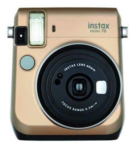 インスタントカメラ「チェキ instax mini 70N (ゴールド) 」好評販売中！
