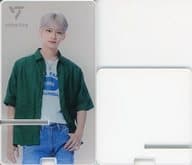 ジュン アクリルスマホスタンド 「SEVENTEEN KUJI 2022」 B賞