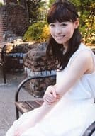 福原遥/上半身・衣装白・左向き・右手左腕/福原遥 生写真セットver.1