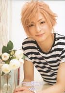 橋本祥平(朝日奈琉生)/上半身・衣装白・黒・左向き・口閉じ・キャラクターショット/舞台「BROTHERS CONFLICT -BROTHERS ON STAGE!3- THE FINAL」