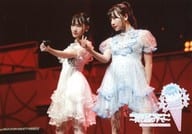 矢倉楓子・村瀬紗英/「NMB48 矢倉楓子卒業コンサート～同じ空の下で～」/DVD・Blu-ray「NMB48 GRADUATION CONCERT～MIORI ICHIKAWA / FUUKO YAGURA～」イベント会場限定購入特典生写真