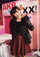 渡辺美優紀/膝上・衣装赤・黒・左手ピース/DVD「AKB xytv project AKBと××! STAGE2-5」特典生写真