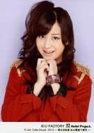 °C-ute/萩原舞/バストアップ・衣装赤・両手組み・背景紫/°C-ute Cutie Circuit 2012 ～君は自転車 私は電車で帰宅～