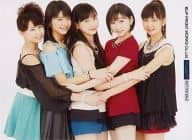 Juice=Juice/集合(5人)/横型・膝上・抱き合い・トレカサイズ/CD「裸の裸の裸のKISS/アレコレしたい!通常盤B」特典