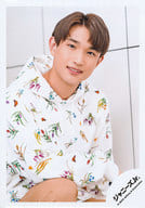 関西ジャニーズJr./吉川太郎/上半身/関西ジャニーズJr. ISLAND TV プロフィール写真撮影オフショット 第2弾/公式生写真