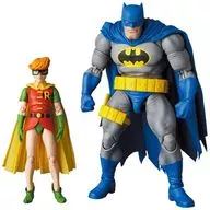 MAFEX BATMAN BLUE Ver. ＆ ROBIN(The Dark Knight Returns)-マフェックス バットマン ブルーバージョン アンド ロビン(ザ・ダークナイト・リターンズ)- 「バットマン：ダークナイト・リターンズ」 アクションフィギュア No.139