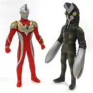 2.ウルトラマンマックス vs ダークバルタン 「PHVSウルトラマン対決セット 超結集スペシャル」 