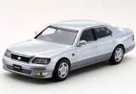 1/43 TOYOTA CELSIOR (UCF21) -トヨタ セルシオ 20系-(シルバー) [K03716S]