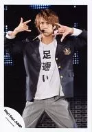 Hey!Say!JUMP/八乙女光/ライブフォト・膝上・制服白黒・両手指立て・インカム/公式生写真