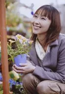 長沢美樹/しゃがみ・鉢植え/ヘロヘロQカムパニー/公式生写真