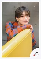美 少年/那須雄登/上半身/「美 少年 Arena Tour 2024 Gates+」グッズオフショット/公式生写真